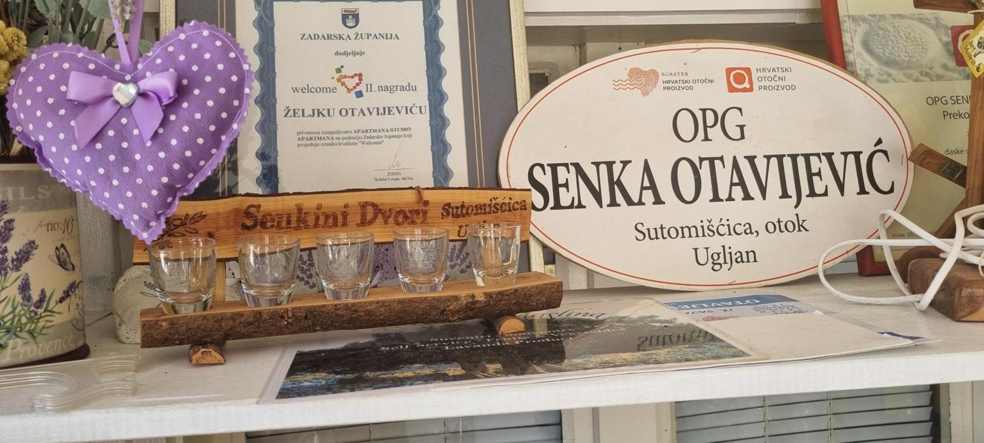 Senkini Dvori Apartment Sutomiscica ภายนอก รูปภาพ